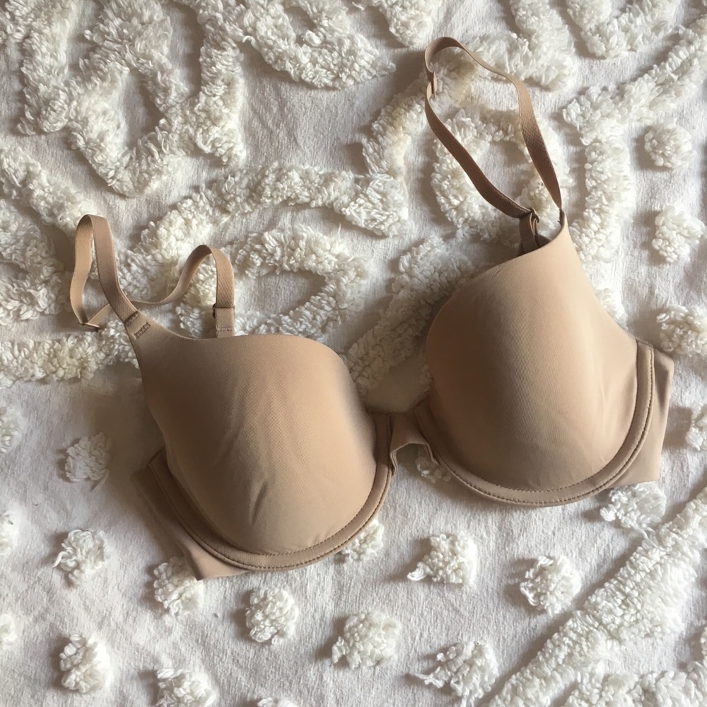 B’tempted nude t-shirt bra NWOT 30DD